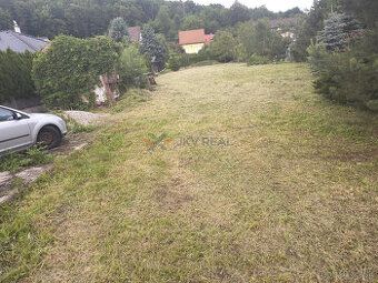 Hľadáte veľký, dobre dostupný priestor pre parkovanie, logis