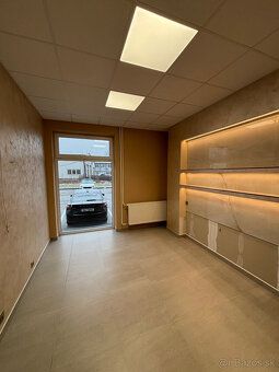 V modernej administratívno-komerčnej budove 3B Office na Zvo