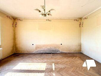 We offer for sale a spacious family house in the village of Martin nad