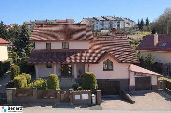 Ponúkame na predaj samostatne stojaci rodinný dom v Starej Ľ