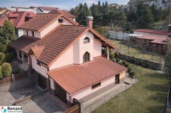 Ponúkame na predaj samostatne stojaci rodinný dom v Starej Ľ