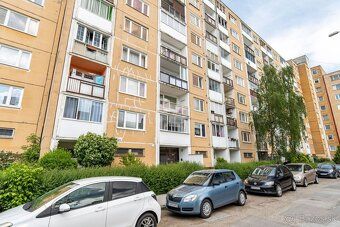 Ponúkame na predaj priestranný 4-izbový byt na Berlínskej ul