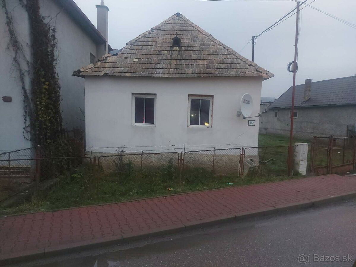 Mam na predaj rodinný dom v velkim pozemkom v obci veľkom dr
