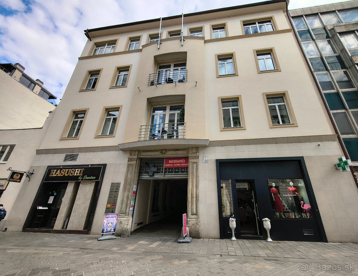 Ponúkame na prenájom krásny obchodný priestor v centre mesta