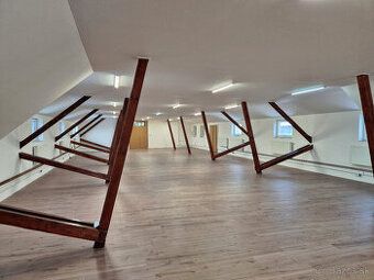 Ponúkam na prenájom obchodné priestory na prenájom 46,14 m2.