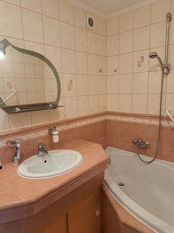 Ponúkam do prenájmu 2 izbový byt s lodžiou 5 posch.v Poprade