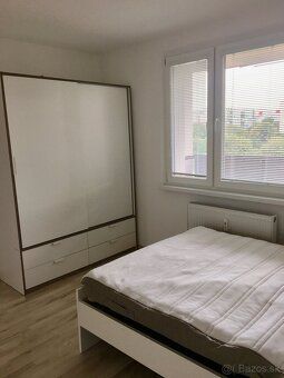 Prenájom 3-izbového bytu na dlhodobý prenájom /min.1 rok/. C