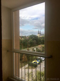 Prenájom 3-izbového bytu na dlhodobý prenájom /min.1 rok/. C