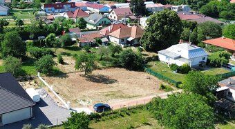 R12 reality ponúka na predaj krásny pozemok s IS
lokalita - 