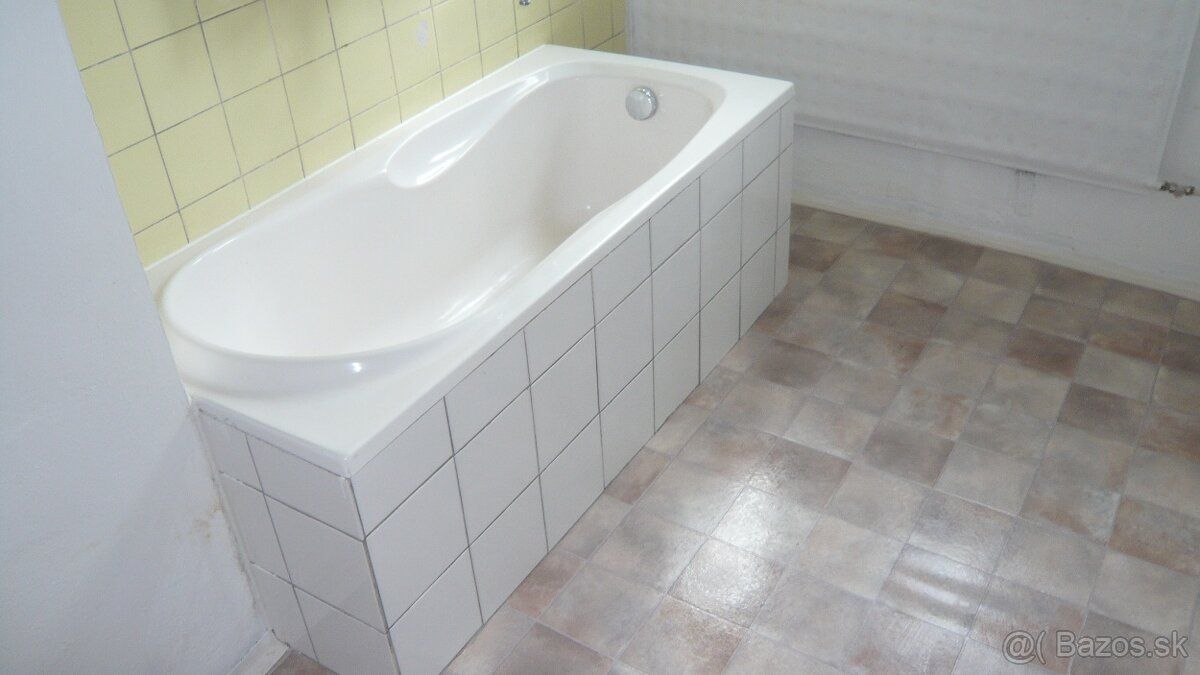Ponúkame na prenájom zariadenú izbu nachádzajúcu sa na príze