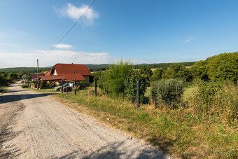 Typ: Pozemok pre rodinné domy Ulica: Západná Obec: Poproč
Er