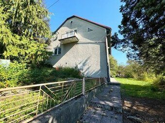 Priestranný celopodpivničený 6i RD mestská časť Žilina vedľa