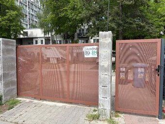 Prenajmem kryte parkovacie miesto v stráženom rezidentnom ob