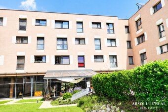 Virtuálnu prehliadku apartmánu si môžete pozrieť TU: https:/