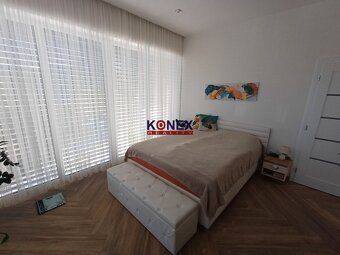 ID:3043
Moderná architektúra, pokoj, technológie budúcnosti 