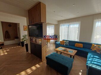 ID:3043
Moderná architektúra, pokoj, technológie budúcnosti 