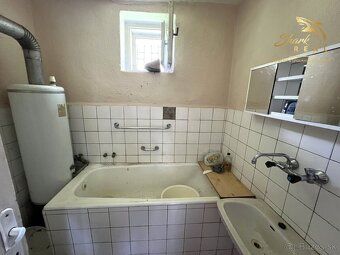 Ponúkame Vám na predaj 3 izbový rodinný dom - chalupa s prie