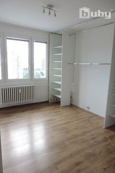 Typ: Garsónka Ulica: Lánska Obec: Považská Bystrica
Ponúkame