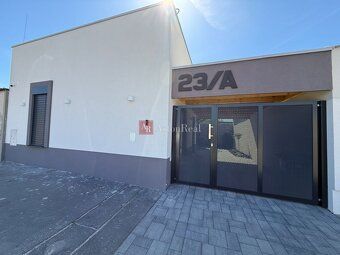 Realitná kancelária AstonReal Vám ponúka na predaj: Nadštand