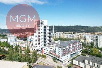 Prinášame Vám do Horného Hričova nové moderné bývanie v kľud