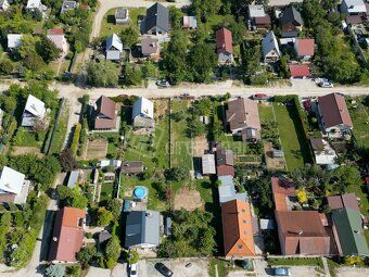 Pozemok 510 m² pri Suchovskej priehrade – pokoj, siete a vla