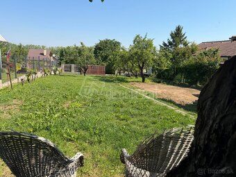 Pozemok 510 m² pri Suchovskej priehrade – pokoj, siete a vla