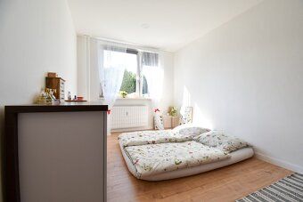 Ponúkam na prenájom veľkometrážny 3-izbový byt na Mostnej ul
