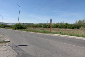 Predám 1534 m2 pozemok na Žabom Majeri - Bojnická ulica. Urč