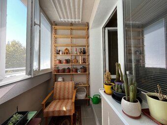 📍 Lučenec, Rúbanisko 3 | 2. poschodie z 8 | 72 m² + zasklená
