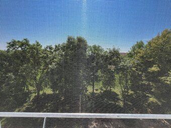 📍 Lučenec, Rúbanisko 3 | 2. poschodie z 8 | 72 m² + zasklená