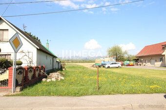 Predám pozemok v tichej časti Sačurova.Rozloha 1072m2.Na poz