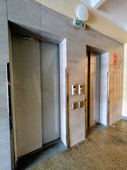 Ponúkam na predaj prakticky riešený 3,5-izbový byt na začiat