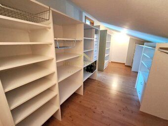Na prenájom: Priestranný 3 izbový mezonet s terasou 52 m² a 