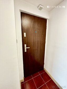 Vianema ponúka na predaj veľký, slnečný, klimatizovaný 2 izb