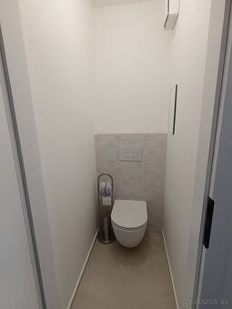 Ponúkam na prenájom nový, moderne zrekonštruovaný 1 izbový b