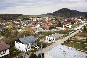 Typ: Rodinný dom Obec: Lipany
 
Ponúkame na predaj veľký 7‑i