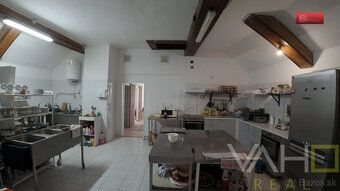 Typ: Komerčný objekt Ulica: Jahodník Obec: Smolenice
Ponúkam