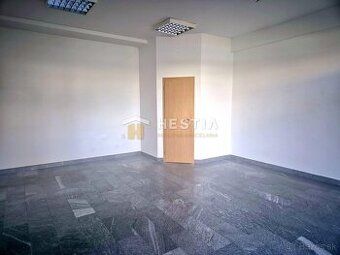 Ponúkame na prenájom obchodný priestor o výmere 34 m2, ktorý