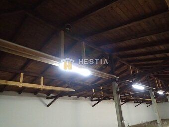Ponúkame na prenájom halu o výmere 600 m2, ktorá sa nachádza