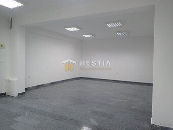 Ponúkame na prenájom komerčný priestor o výmere 56 m², ktorý