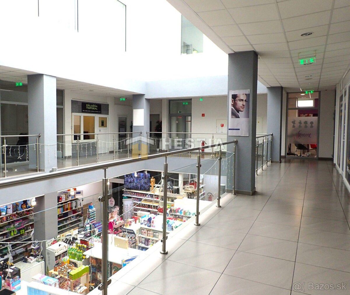 Ponúkame na prenájom obchodný priestor o výmere 65 m2 , ktor