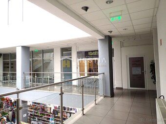 Ponúkame na prenájom obchodný priestor o výmere 65 m2 , ktor