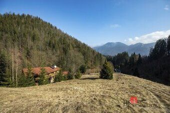 Ponúkame na predaj rekreačný pozemok s výnimočnou atmosférou