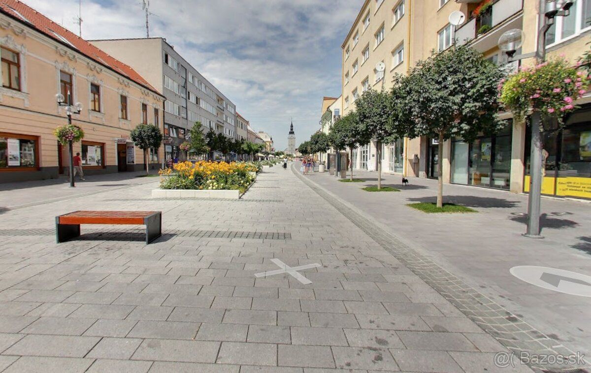 Ponúkame na prenájom obchodné priestory na Hlavnej ulici v T