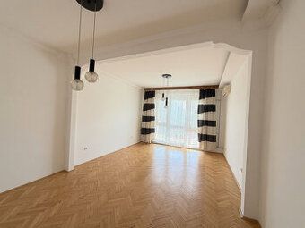 Ponúkame na predaj garsónku o výmere 33 m2 situovanú vo vyhľ
