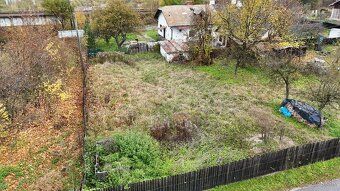 🏡 Lukratívny pozemok v centre mesta Krompachy – ideálny na b