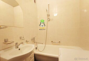 VB reality- Ponúkame na predaj 3.izbový byt s balkónom s roz