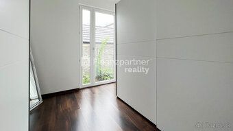 F013-12-DIBEa
Na predaj kompletne prerobený rodinný dom v ob