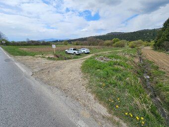Predam stavebne pozemoky na hranici Rabce a Zubrohlavy 2366 