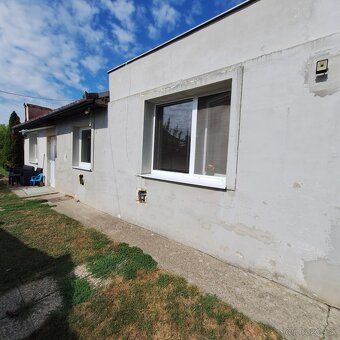 Hľadáte rodinný dom a chcete, aby sa Vám jeho kúpou časť peň